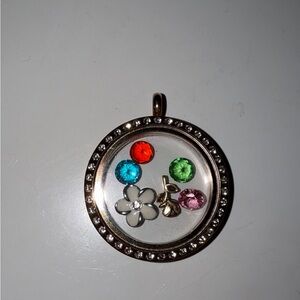 Chic Gold-Tone Necklace with Colorful Gemstones